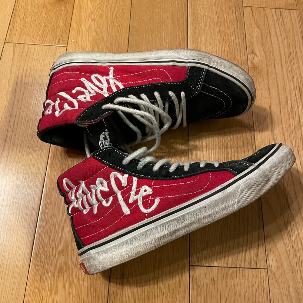 Women size 7 vans LOVE ME limited